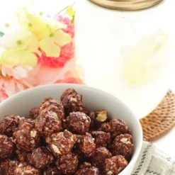 Dark Chocolate Popcorn By It's Delish -Food Sale Stores GUEST baaeb6c6 e227 4c10 8f00 f183dce40578